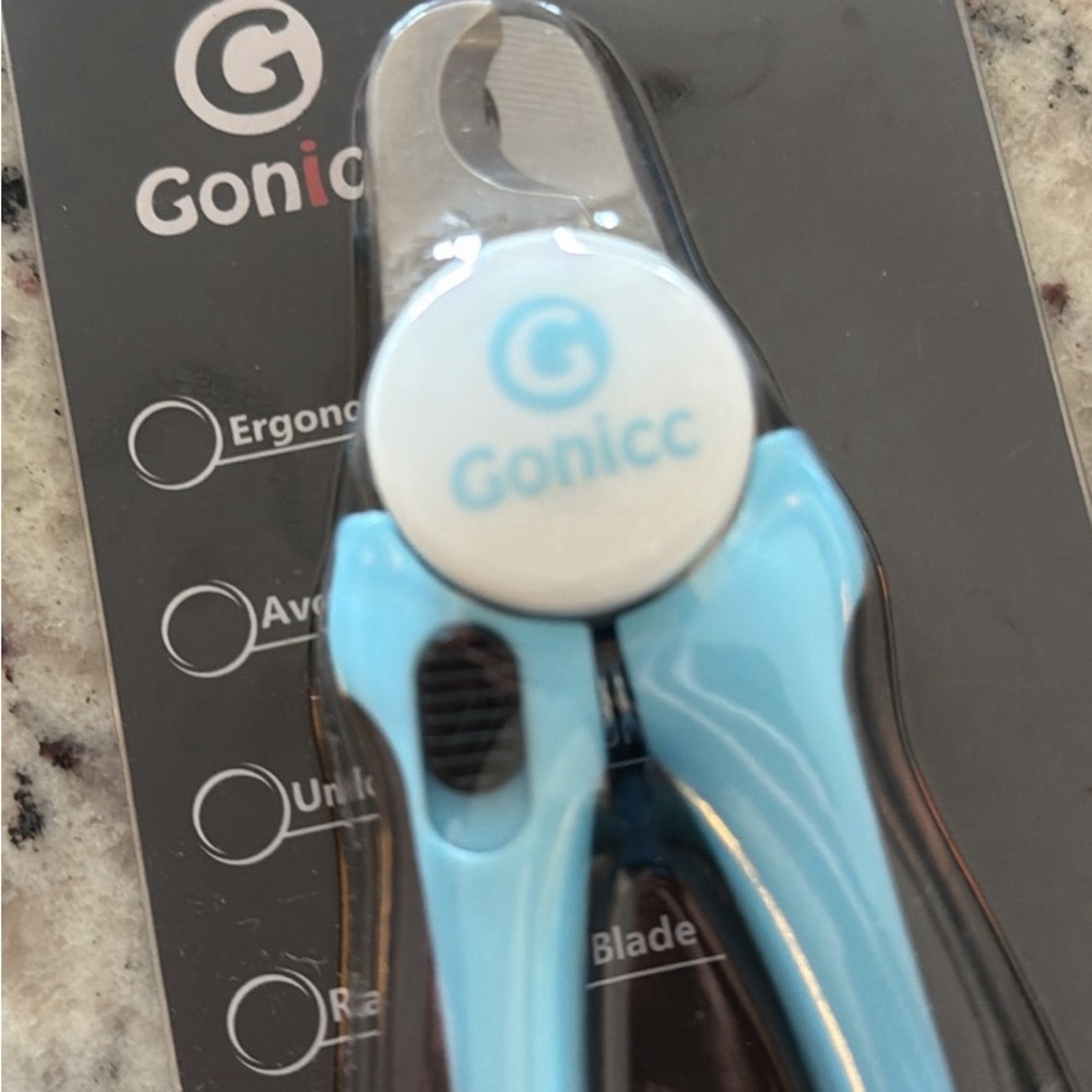 NWT Pet Grooming Tool and Nail Clippers - Picture 3 of 5